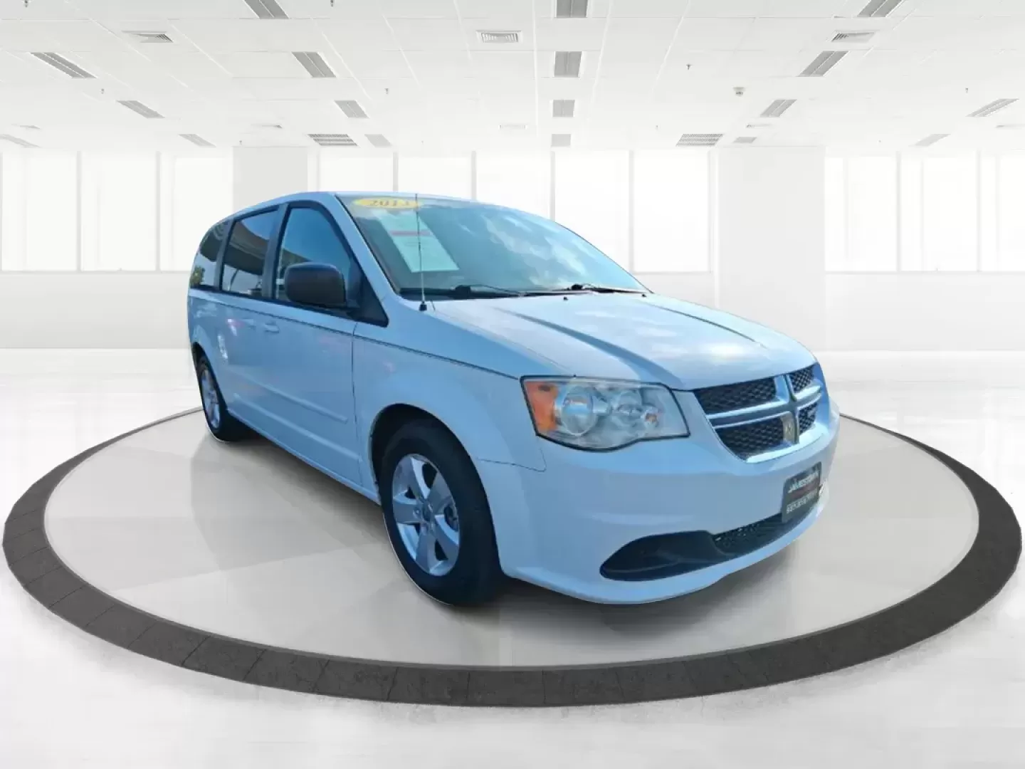 2013 Dodge Grand Caravan SE (2C4RDGBG4DR) with an 3.6L V6 DOHC 24V engine, 6-Speed Automatic transmission, located at 1865 W 2nd St., Xenia, OH, 45385, (937) 372-7777, 39.681259, -83.961945 - 2013 Dodge Grand Caravan SE - Photo#13