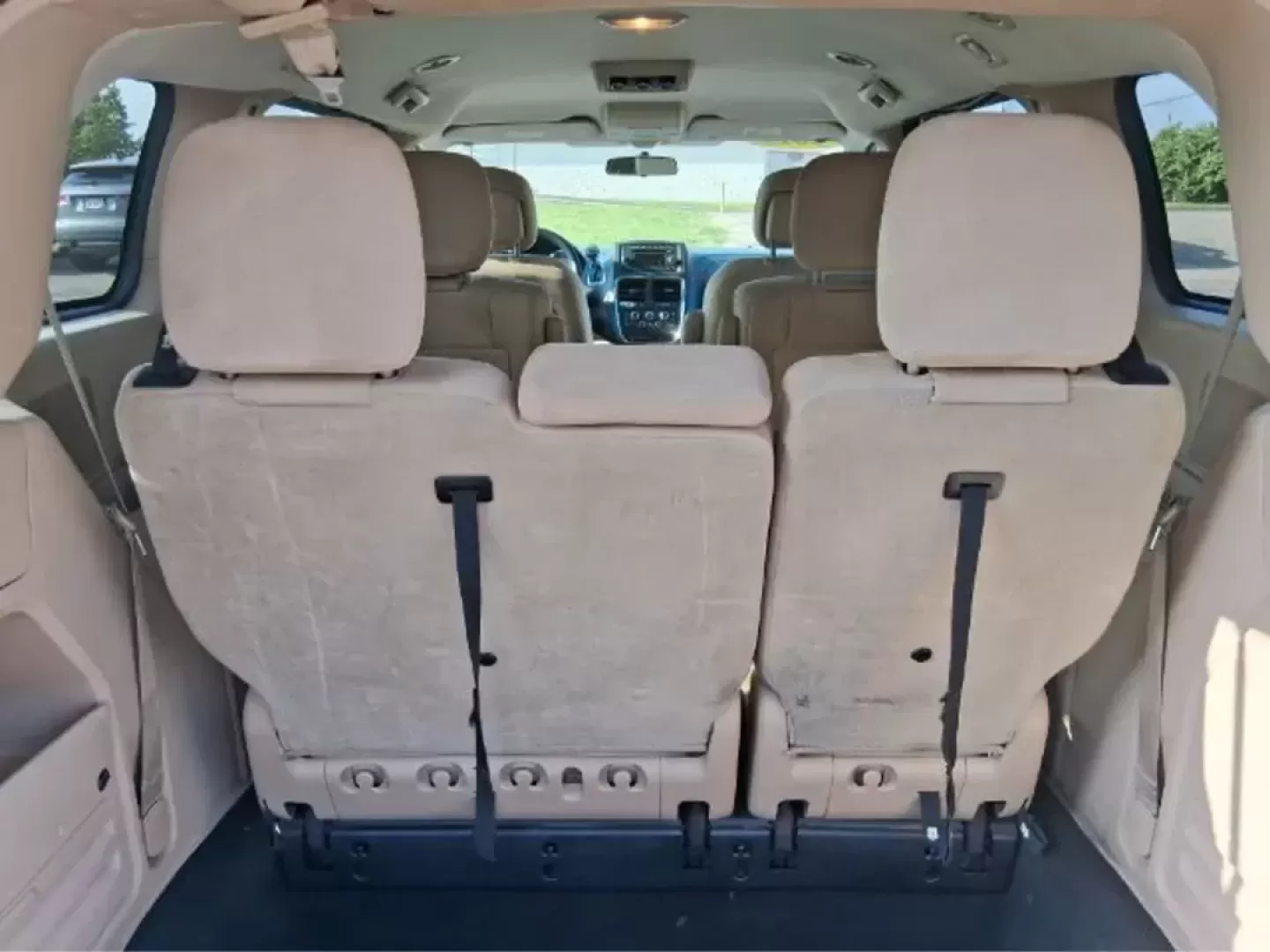 2013 Dodge Grand Caravan SE (2C4RDGBG4DR) with an 3.6L V6 DOHC 24V engine, 6-Speed Automatic transmission, located at 1865 W 2nd St., Xenia, OH, 45385, (937) 372-7777, 39.681259, -83.961945 - 2013 Dodge Grand Caravan SE - Photo#25
