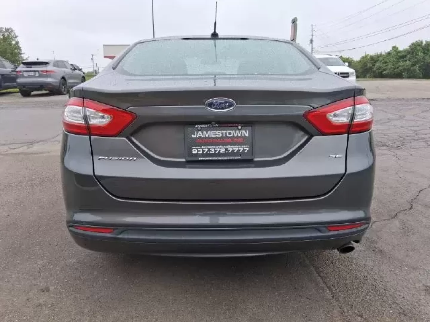 2016 Ford Fusion SE (1FA6P0H77G5) with an Other engine, located at 1865 W 2nd St., Xenia, OH, 45385, (937) 372-7777, 39.681259, -83.961945 - **Elevate Your Daily Commute with the 2016 Ford Fusion SE A Perfect Blend of Style and Reliability!**<br /> <br /> Are you in search of a vehicle that not only meets your daily commuting needs but also adds a touch of sophistication to your lifestyle? Look no further than this stunning 2016 Ford Fu - Photo#5