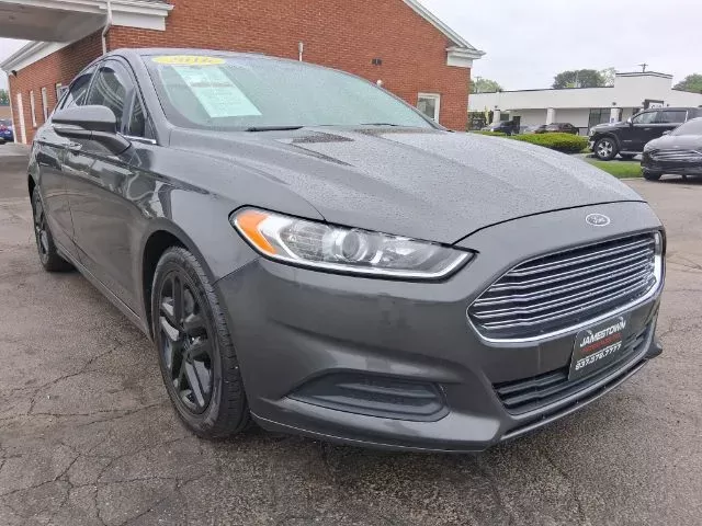 photo of 2016 Ford Fusion SE