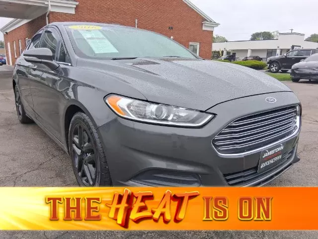 photo of 2016 Ford Fusion SE