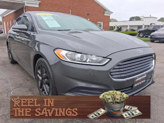 photo of 2016 Ford Fusion SE