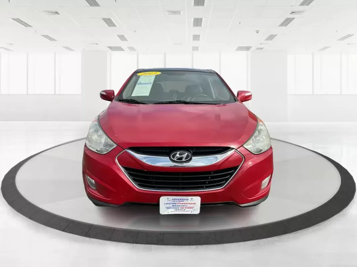 2013 Hyundai Tucson Limited (KM8JU3AC4DU) with an Theta II 2.4L I-4 DOHC engine, located at 1865 W 2nd St., Xenia, OH, 45385, (937) 372-7777, 39.681259, -83.961945 - **Explore New Adventures with the 2013 Hyundai Tucson Limited Perfect for All Lifestyles!**<br /> <br /> Are you ready to elevate your daily commutes or weekend adventures? Meet the 2013 Hyundai Tucson Limited, a versatile utility vehicle designed for families, commuters, and everyone in between. W - Photo#5
