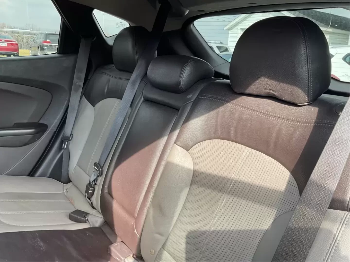 2013 Hyundai Tucson Limited (KM8JU3AC4DU) with an Theta II 2.4L I-4 DOHC engine, located at 1865 W 2nd St., Xenia, OH, 45385, (937) 372-7777, 39.681259, -83.961945 - **Explore New Adventures with the 2013 Hyundai Tucson Limited Perfect for All Lifestyles!**<br /> <br /> Are you ready to elevate your daily commutes or weekend adventures? Meet the 2013 Hyundai Tucson Limited, a versatile utility vehicle designed for families, commuters, and everyone in between. W - Photo#8