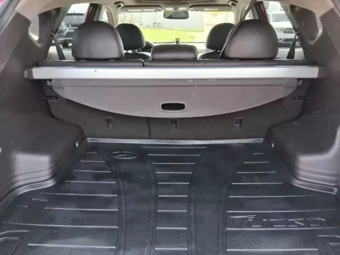 2013 Hyundai Tucson Limited (KM8JU3AC4DU) with an Theta II 2.4L I-4 DOHC engine, located at 1865 W 2nd St., Xenia, OH, 45385, (937) 372-7777, 39.681259, -83.961945 - **Explore New Adventures with the 2013 Hyundai Tucson Limited Perfect for All Lifestyles!**<br /> <br /> Are you ready to elevate your daily commutes or weekend adventures? Meet the 2013 Hyundai Tucson Limited, a versatile utility vehicle designed for families, commuters, and everyone in between. W - Photo#30