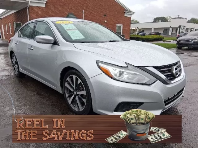 photo of 2016 Nissan Altima 2.5 SR