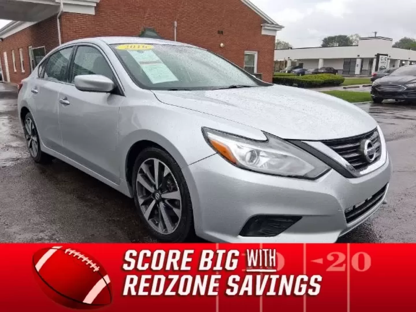 2016 Nissan Altima 2.5 SR (1N4AL3AP0GC) with an 2.5L I-4 DOHC engine, located at 1865 W 2nd St., Xenia, OH, 45385, (937) 372-7777, 39.681259, -83.961945 - Are you ready to elevate your driving experience while embracing an active lifestyle? Look no further than this 2016 Nissan Altima 2.5 SR, available now at Jamestown Auto Sales in Xenia, OH. Whether you're commuting to work, shuttling the kids to practice, or embarking on a weekend road trip, this s - Photo#0