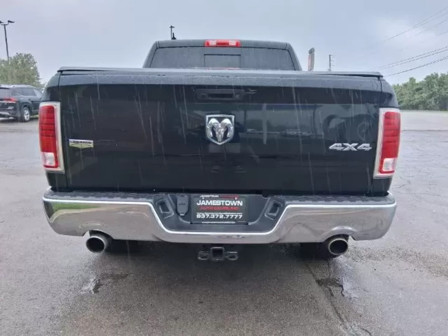 2015 Ram 1500 Laramie Crew Cab SWB 4WD (1C6RR7NT7FS) with an 5.7L V8 OHV 16V engine, 8-Speed Automatic transmission, located at 1865 W 2nd St., Xenia, OH, 45385, (937) 372-7777, 39.681259, -83.961945 - **Unlock Your Weekend Adventures with the 2015 Ram 1500 Laramie Crew Cab 4WD at Jamestown Auto Sales!**<br /> <br /> Are you ready to elevate your lifestyle with a vehicle that combines power, comfort, and versatility? Look no further than this 2015 Ram 1500 Laramie Crew Cab SWB, the ultimate truck - Photo#6