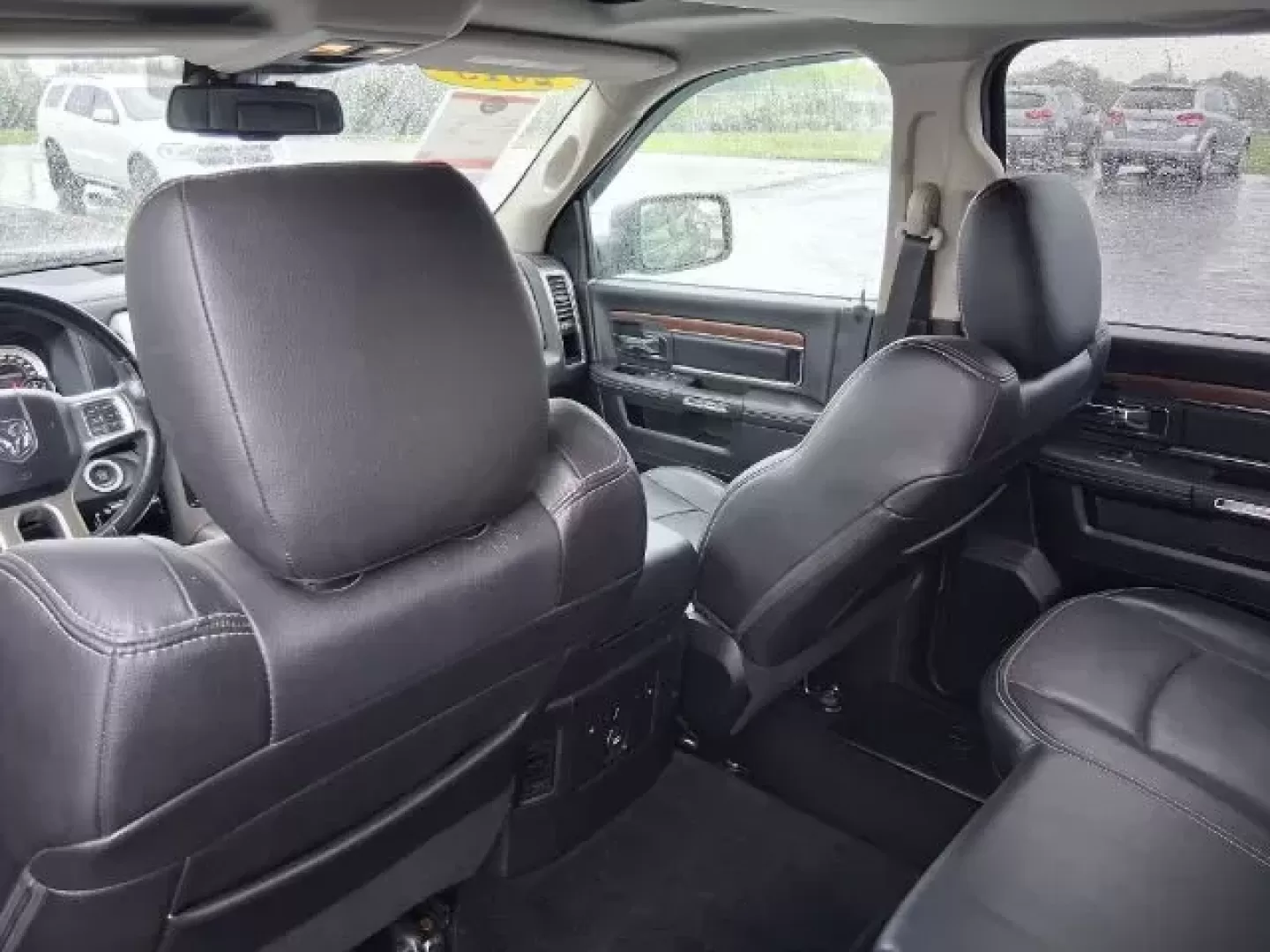 2015 Ram 1500 Laramie Crew Cab SWB 4WD (1C6RR7NT7FS) with an 5.7L V8 OHV 16V engine, 8-Speed Automatic transmission, located at 1865 W 2nd St., Xenia, OH, 45385, (937) 372-7777, 39.681259, -83.961945 - **Unlock Your Weekend Adventures with the 2015 Ram 1500 Laramie Crew Cab 4WD at Jamestown Auto Sales!**<br /> <br /> Are you ready to elevate your lifestyle with a vehicle that combines power, comfort, and versatility? Look no further than this 2015 Ram 1500 Laramie Crew Cab SWB, the ultimate truck - Photo#10