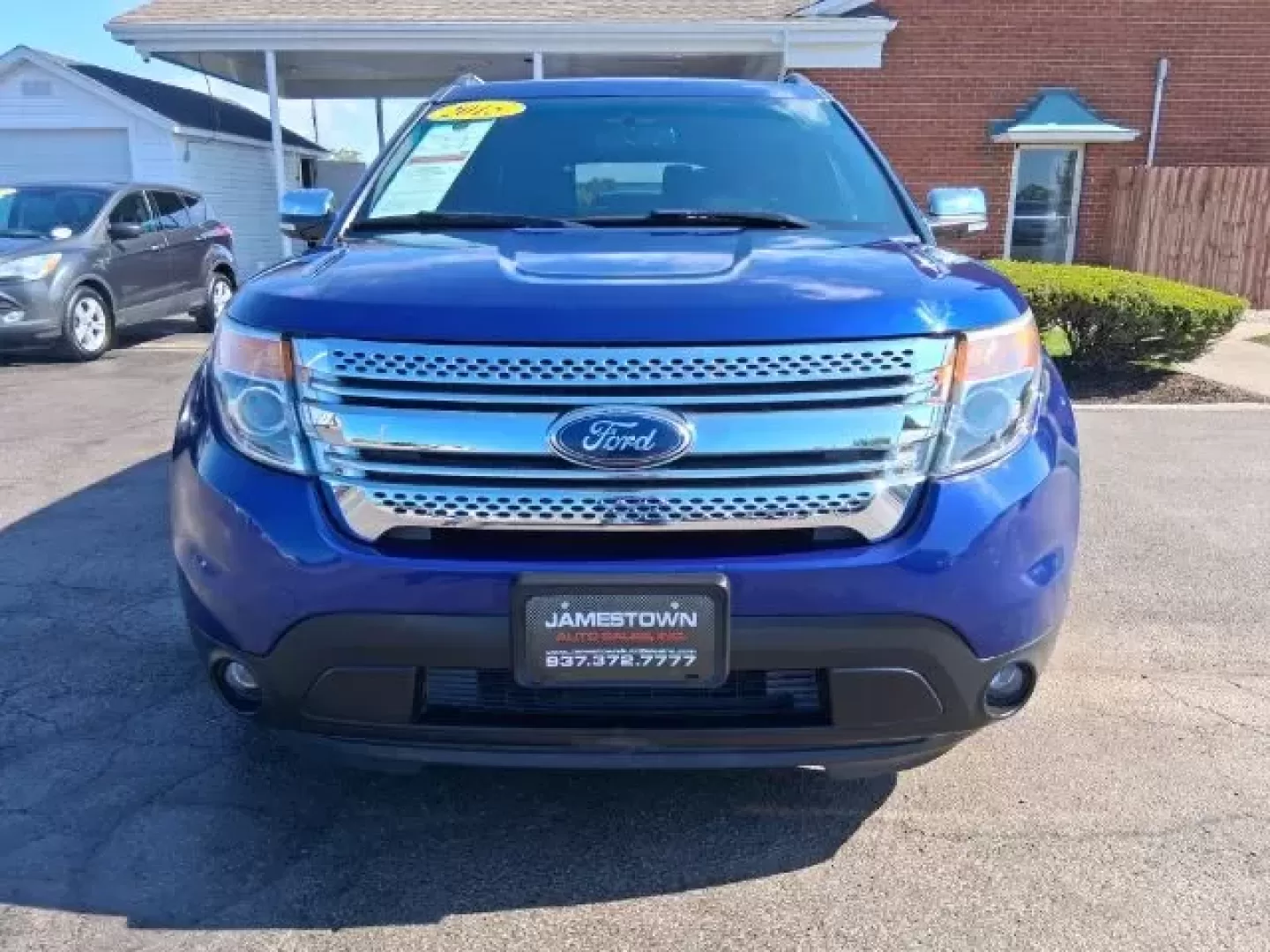 2015 Ford Explorer Limited (1FM5K8F86FG) with an 3.5L V-6 DOHC engine, located at 1865 W 2nd St., Xenia, OH, 45385, (937) 372-7777, 39.681259, -83.961945 - **Discover Your Next Adventure with the 2015 Ford Explorer Limited at Jamestown Auto Sales!**<br /> <br /> Are you ready to elevate your family's road trips, weekend getaways, or daily commutes with a versatile and reliable SUV? The 2015 Ford Explorer Limited is not just a vehicle-it's an invitation - Photo#4