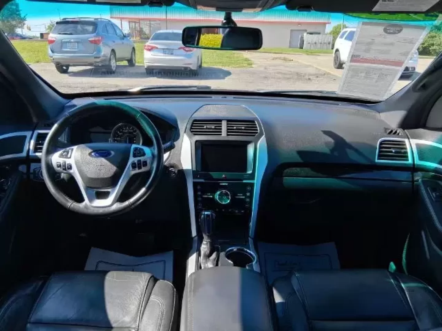 2015 Ford Explorer Limited (1FM5K8F86FG) with an 3.5L V-6 DOHC engine, located at 1865 W 2nd St., Xenia, OH, 45385, (937) 372-7777, 39.681259, -83.961945 - **Discover Your Next Adventure with the 2015 Ford Explorer Limited at Jamestown Auto Sales!**<br /> <br /> Are you ready to elevate your family's road trips, weekend getaways, or daily commutes with a versatile and reliable SUV? The 2015 Ford Explorer Limited is not just a vehicle-it's an invitation - Photo#7