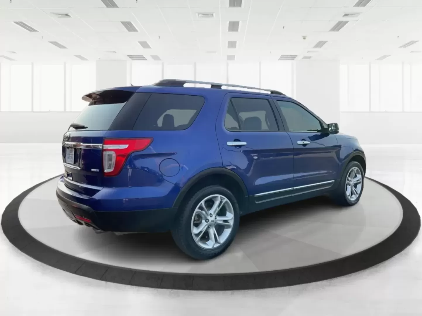 2015 Ford Explorer Limited (1FM5K8F86FG) with an 3.5L V-6 DOHC engine, located at 1865 W 2nd St., Xenia, OH, 45385, (937) 372-7777, 39.681259, -83.961945 - **Explore Your Next Adventure with the 2015 Ford Explorer Limited at Jamestown Auto Sales!**<br /> <br /> If you're seeking a versatile vehicle that meets the demands of your active lifestyle, look no further than the 2015 Ford Explorer Limited, available now at Jamestown Auto Sales in Xenia, OH. Th - Photo#15