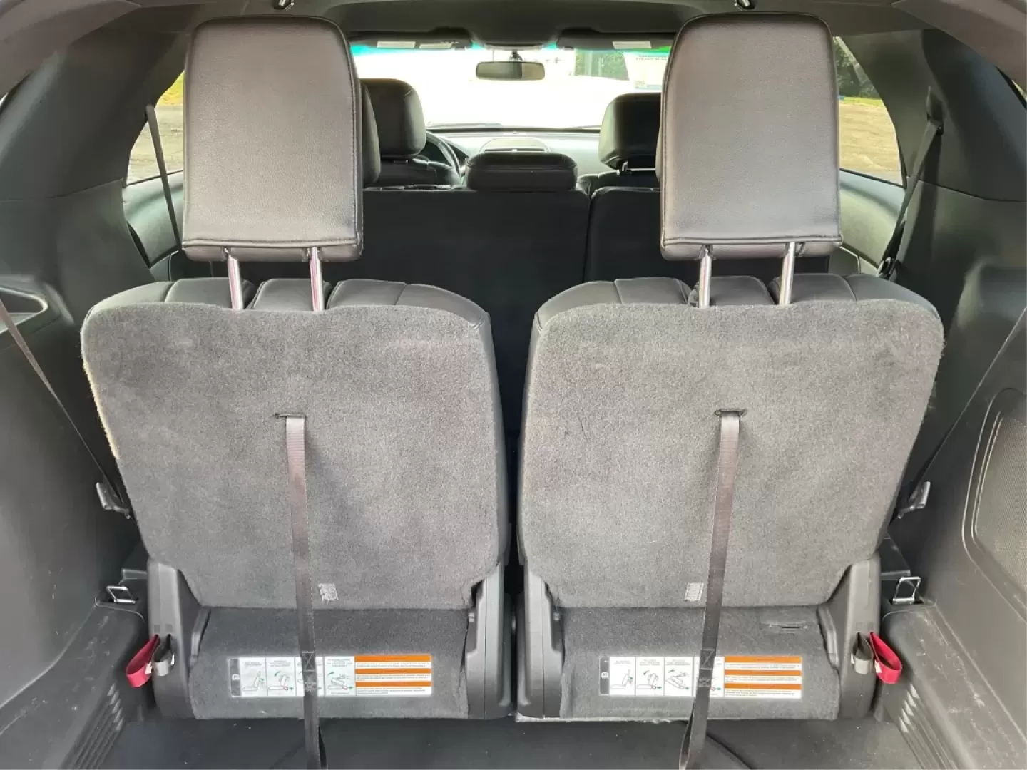2015 Ford Explorer Limited (1FM5K8F86FG) with an 3.5L V-6 DOHC engine, located at 1865 W 2nd St., Xenia, OH, 45385, (937) 372-7777, 39.681259, -83.961945 - **Explore Your Next Adventure with the 2015 Ford Explorer Limited at Jamestown Auto Sales!**<br /> <br /> If you're seeking a versatile vehicle that meets the demands of your active lifestyle, look no further than the 2015 Ford Explorer Limited, available now at Jamestown Auto Sales in Xenia, OH. Th - Photo#25