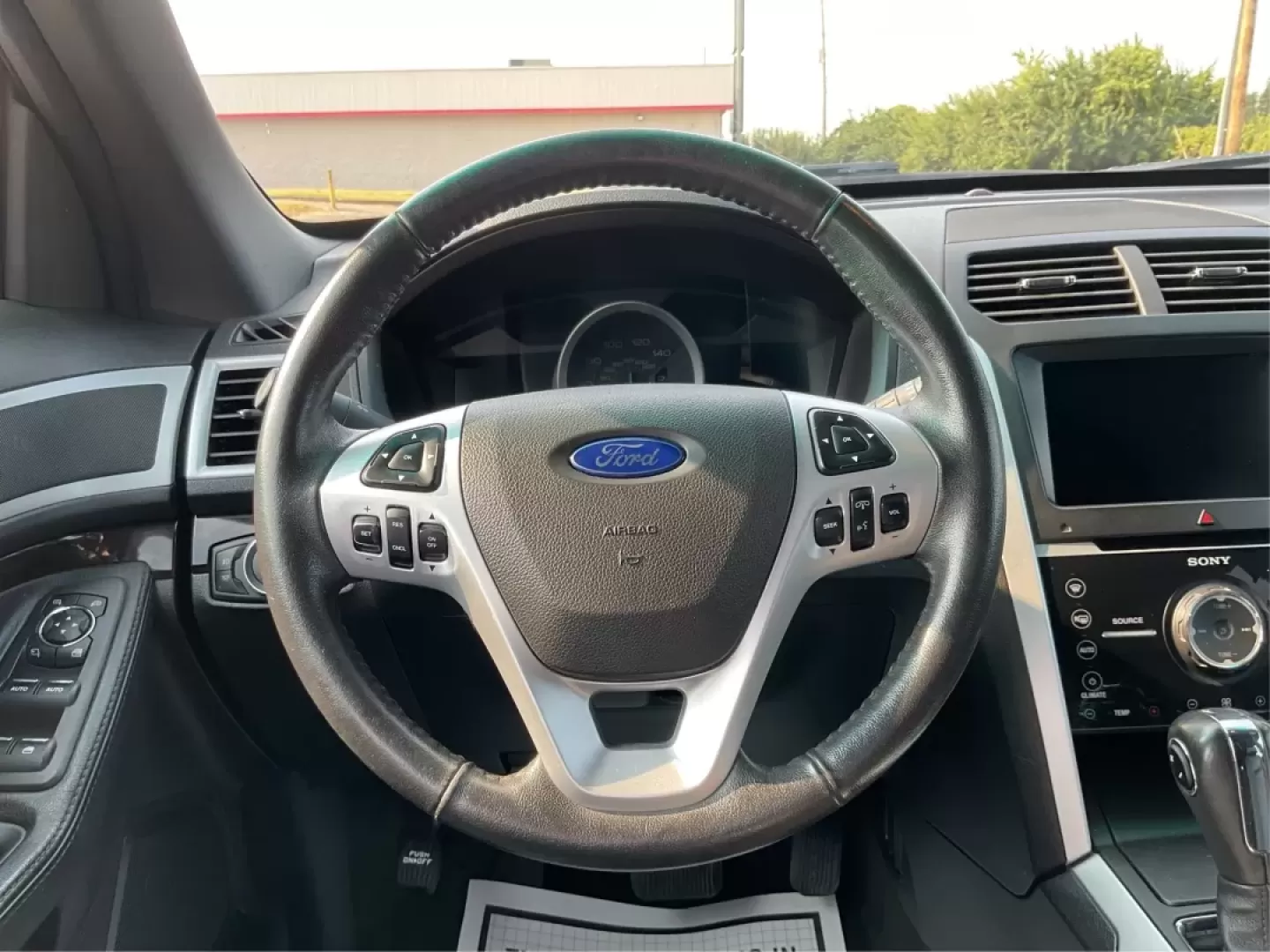 2015 Ford Explorer Limited (1FM5K8F86FG) with an 3.5L V-6 DOHC engine, located at 1865 W 2nd St., Xenia, OH, 45385, (937) 372-7777, 39.681259, -83.961945 - **Explore Your Next Adventure with the 2015 Ford Explorer Limited at Jamestown Auto Sales!**<br /> <br /> If you're seeking a versatile vehicle that meets the demands of your active lifestyle, look no further than the 2015 Ford Explorer Limited, available now at Jamestown Auto Sales in Xenia, OH. Th - Photo#29