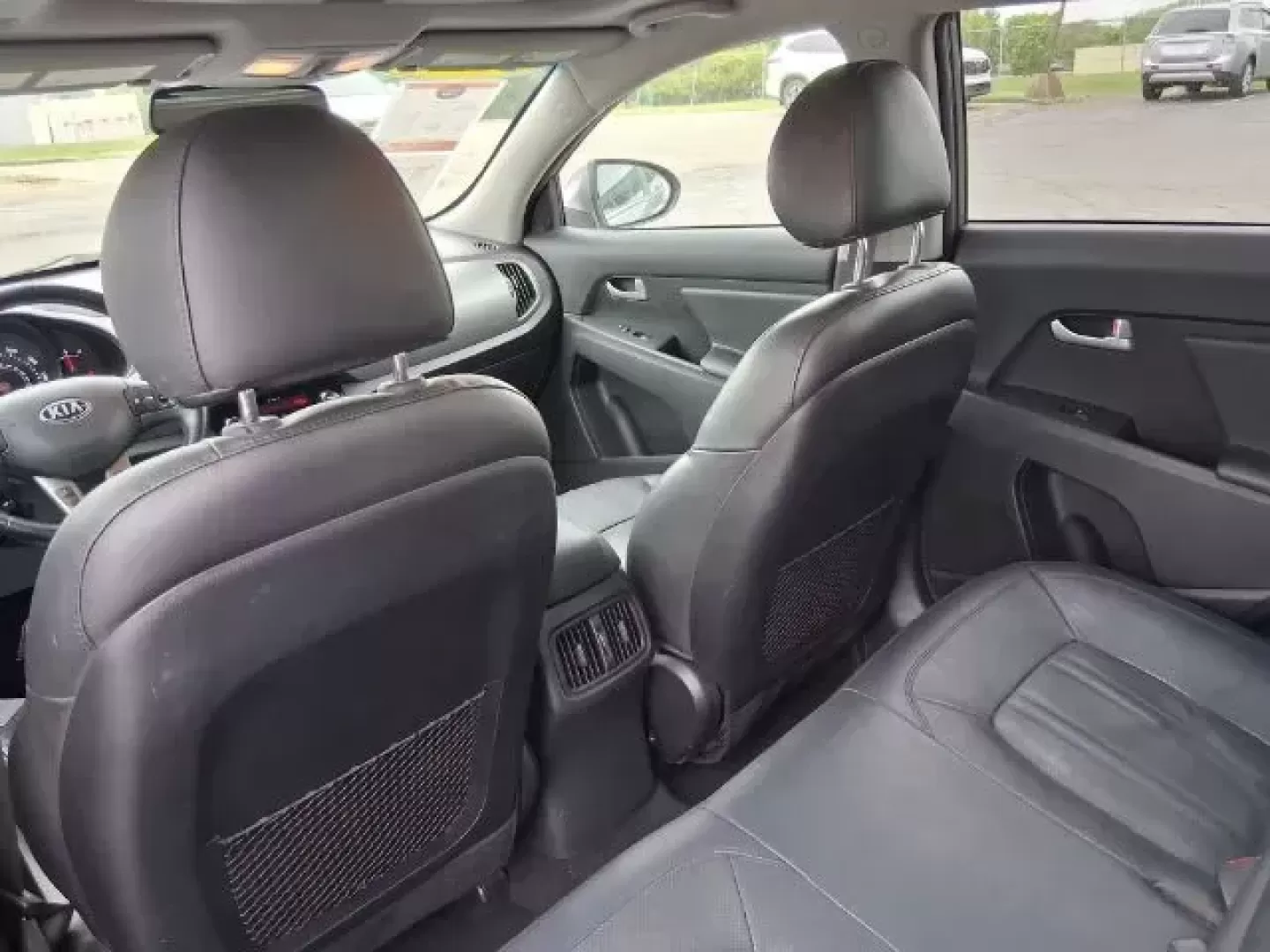 2014 Kia Sportage EX (KNDPCCAC1E7) with an Other engine, located at 1865 W 2nd St., Xenia, OH, 45385, (937) 372-7777, 39.681259, -83.961945 - Looking for the perfect blend of adventure and practicality? The **2014 Kia Sportage EX** at **Jamestown Auto Sales** in **Xenia, OH** is your ticket to an exciting lifestyle! Whether you're navigating the bustling streets of Xenia or planning a weekend getaway to the scenic **Cedarville State Park* - Photo#9