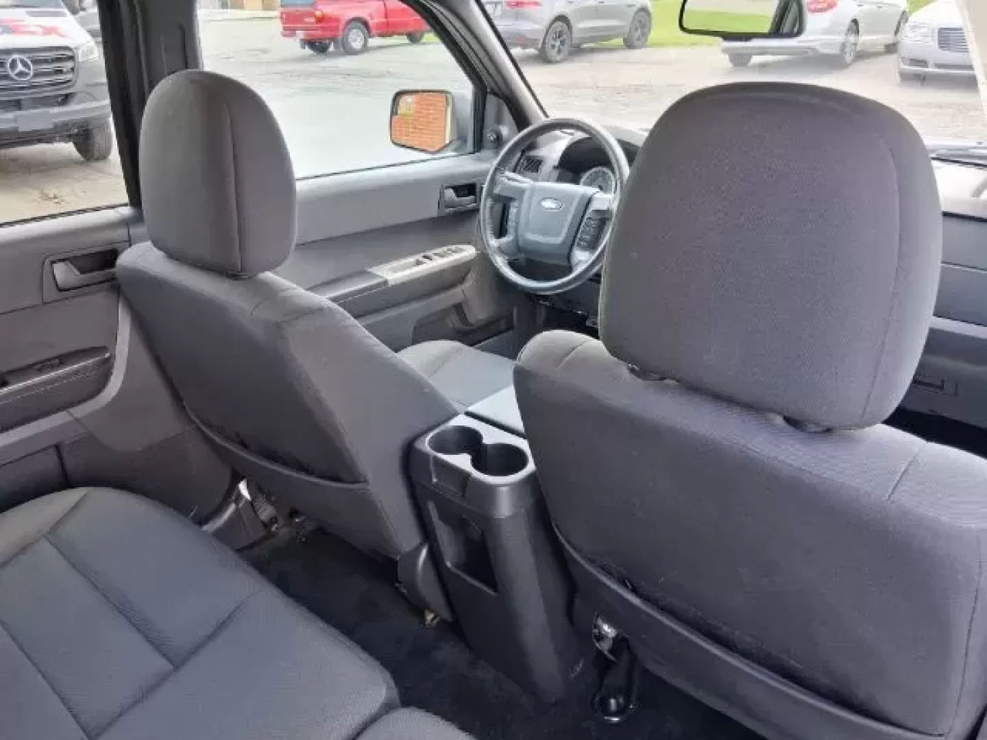 2011 Ford Escape XLT (1FMCU0DGXBK) with an Other engine, located at 1865 W 2nd St., Xenia, OH, 45385, (937) 372-7777, 39.681259, -83.961945 - 2011 Ford Escape XLT - Photo#10