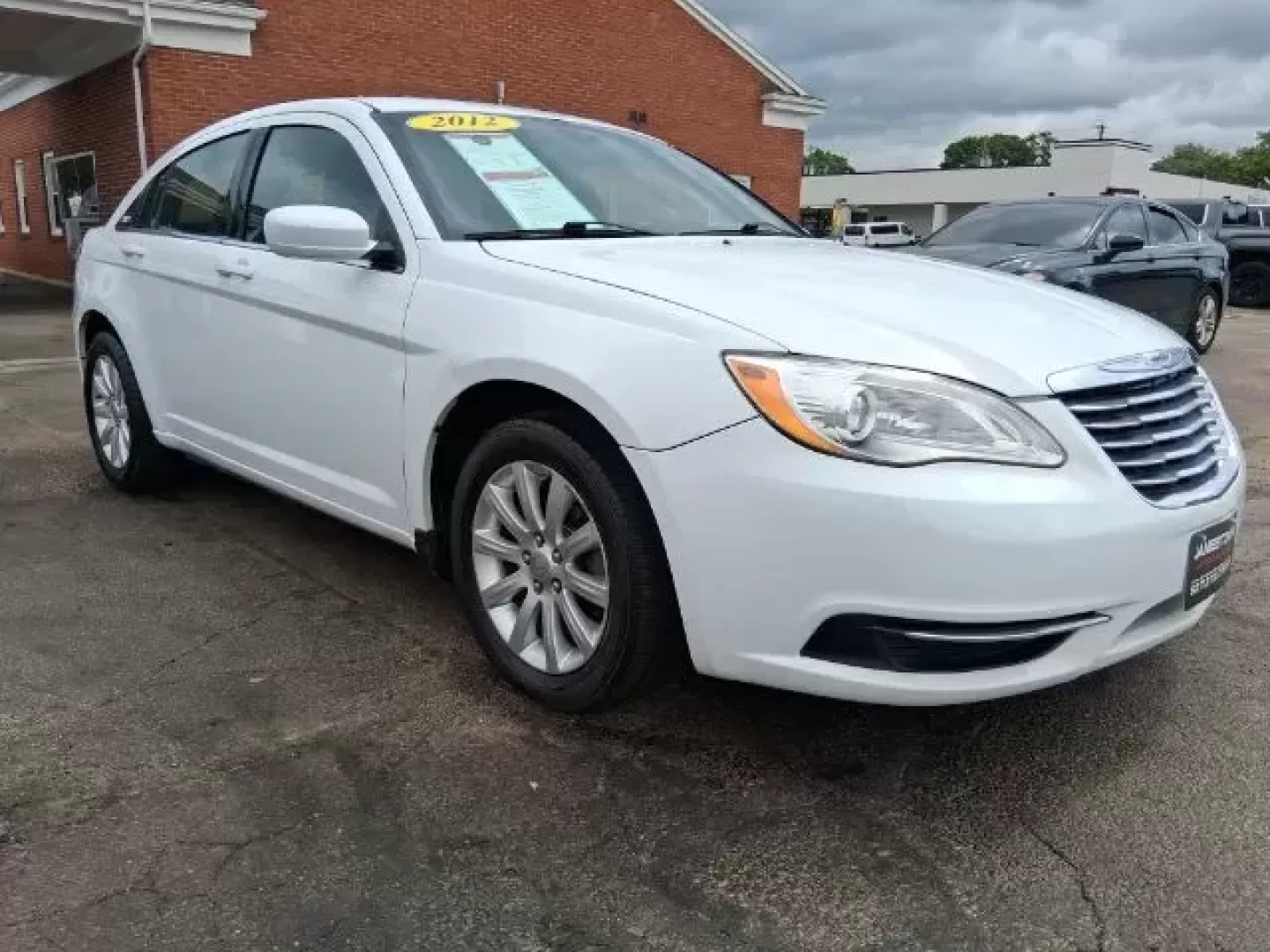 2012 Chrysler 200 Touring (1C3CCBBB6CN) with an Other engine, located at 1865 W 2nd St., Xenia, OH, 45385, (937) 372-7777, 39.681259, -83.961945 - **Discover the Perfect Family Sedan at Jamestown Auto Sales!**<br /> <br /> If you're searching for a reliable vehicle that combines comfort, style, and safety, look no further than this 2012 Chrysler 200 Touring. Ideal for growing families or anyone needing a dependable commuter vehicle, this sedan - Photo#12