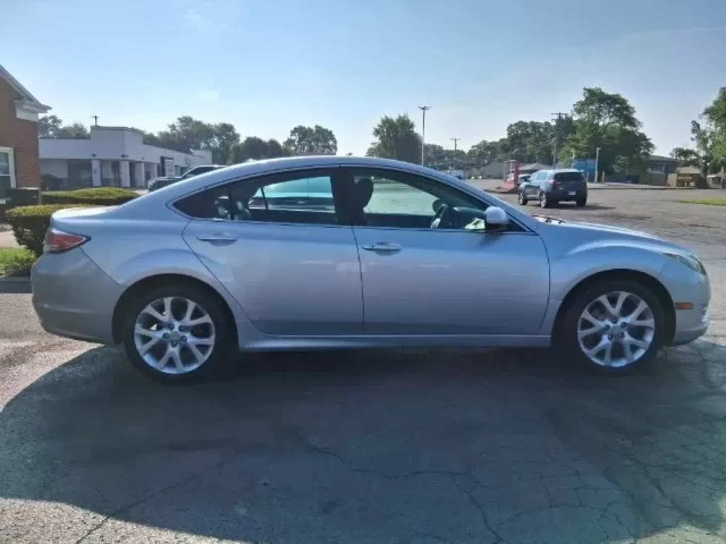 2009 Mazda Mazda6 s Touring (1YVHP82B795) with an 3.7L V6 24V DOHC engine, located at 1865 W 2nd St., Xenia, OH, 45385, (937) 372-7777, 39.681259, -83.961945 - **Embrace Life's Journeys with the 2009 Mazda6 s Touring Your Next Adventure Awaits!**<br /> <br /> Discover the perfect blend of style, performance, and practicality with the 2009 Mazda6 s Touring, available now at Jamestown Auto Sales in Xenia, OH. This stunning sedan, wrapped in a striking Black - Photo#3