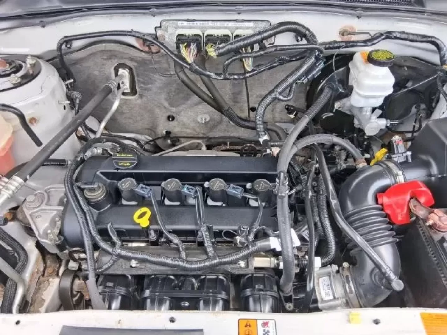 2012 Ford Escape XLT (1FMCU0D72CK) with an Other engine, located at 1865 W 2nd St., Xenia, OH, 45385, (937) 372-7777, 39.681259, -83.961945 - Is your family ready for new adventures or are you seeking a reliable commuter vehicle? Look no further than this stunning 2012 Ford Escape XLT, available now at Jamestown Auto Sales, your trusted Buy Here Pay Here dealership in Xenia, OH. With its versatile SUV body, this vehicle is perfect for gro - Photo#12