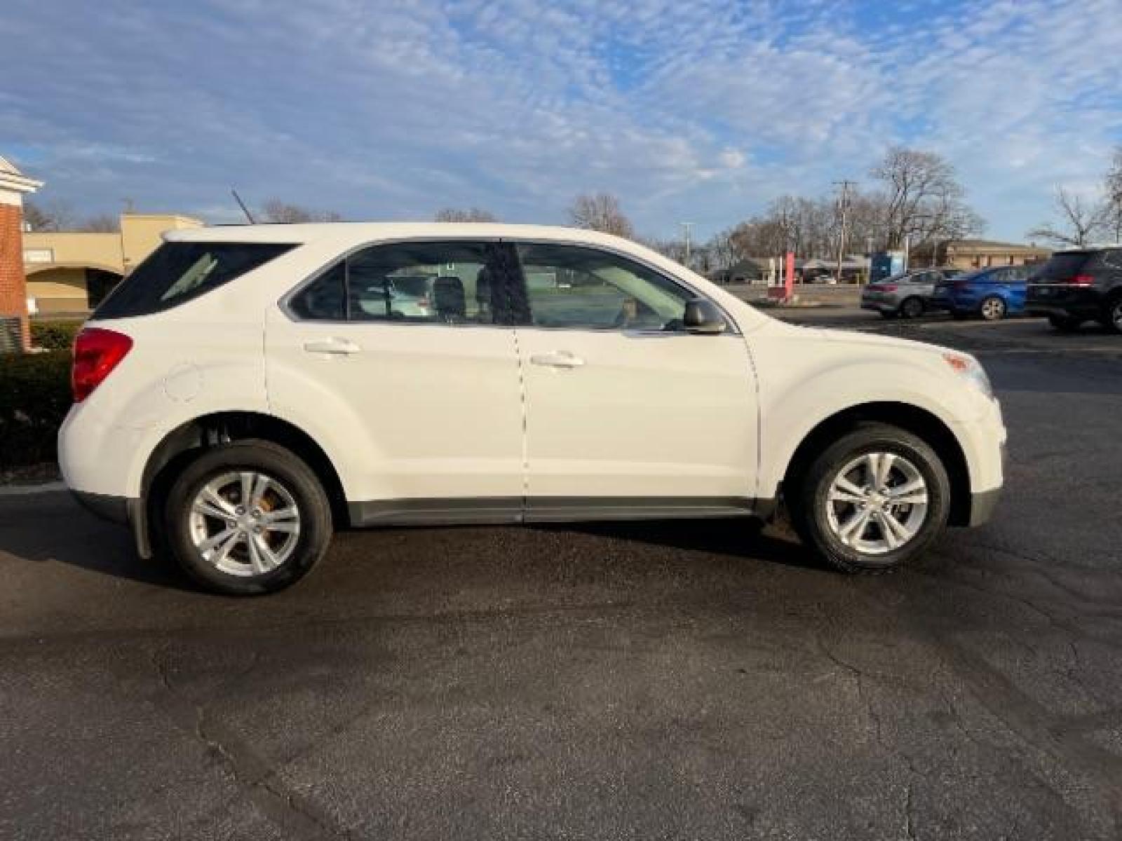 2015 Summit White Chevrolet Equinox LS 2WD (2GNALAEK4F1) with an 2.4L L4 DOHC 16V FFV engine, 6-Speed Automatic transmission, located at 1865 W 2nd St., Xenia, OH, 45385, (937) 372-7777, 39.681259, -83.961945 - Photo #3