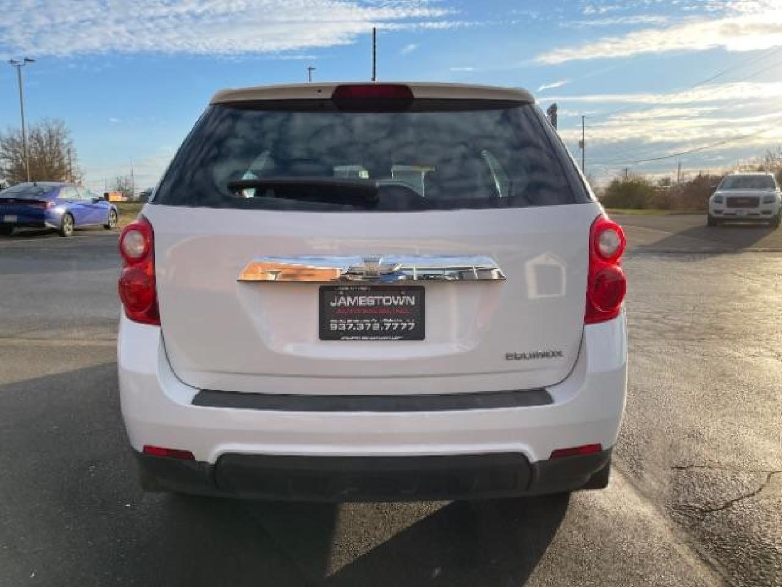 2015 Summit White Chevrolet Equinox LS 2WD (2GNALAEK4F1) with an 2.4L L4 DOHC 16V FFV engine, 6-Speed Automatic transmission, located at 1865 W 2nd St., Xenia, OH, 45385, (937) 372-7777, 39.681259, -83.961945 - Photo #4