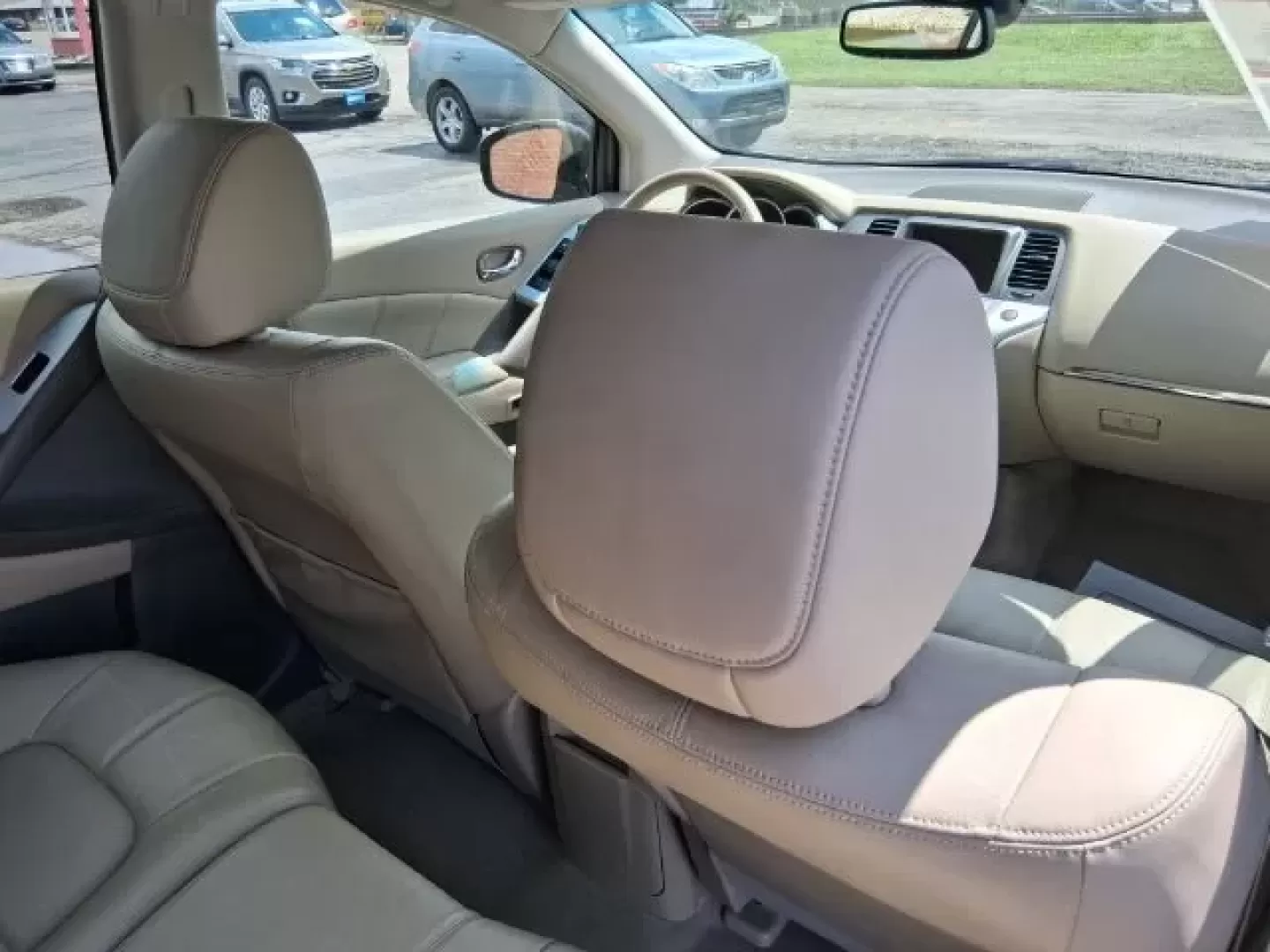2012 Nissan Murano SL (JN8AZ1MW6CW) with an 3.5L V-6 DOHC engine, located at 1865 W 2nd St., Xenia, OH, 45385, (937) 372-7777, 39.681259, -83.961945 - **Explore Adventure and Comfort with the 2012 Nissan Murano SL at Jamestown Auto Sales!**<br /> <br /> Are you ready for your next family adventure or daily commute without sacrificing comfort and style? Look no further than the stunning 2012 Nissan Murano SL, available now at Jamestown Auto Sales i - Photo#10