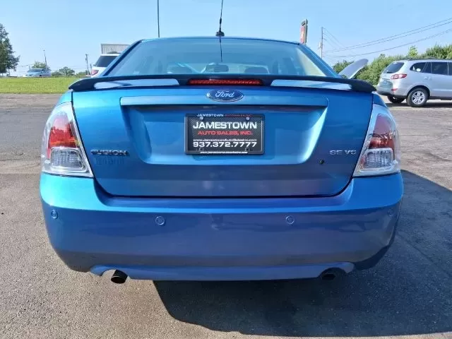 2009 Ford Fusion SE (3FAHP071X9R) with an Duratec 3L V-6 DOHC engine, located at 1865 W 2nd St., Xenia, OH, 45385, (937) 372-7777, 39.681259, -83.961945 - Experience the perfect blend of style, performance, and practicality with the 2009 Ford Fusion SE, available now at Jamestown Auto Sales in Xenia, OH. Whether you're a growing family looking for a reliable daily driver, a commuter seeking comfort on long trips, or someone who enjoys weekend adventur - Photo#5