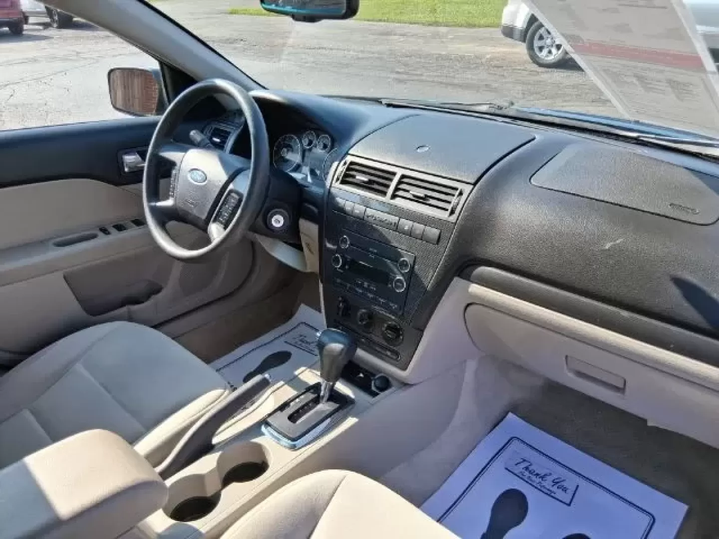 2009 Ford Fusion SE (3FAHP071X9R) with an Duratec 3L V-6 DOHC engine, located at 1865 W 2nd St., Xenia, OH, 45385, (937) 372-7777, 39.681259, -83.961945 - Experience the perfect blend of style, performance, and practicality with the 2009 Ford Fusion SE, available now at Jamestown Auto Sales in Xenia, OH. Whether you're a growing family looking for a reliable daily driver, a commuter seeking comfort on long trips, or someone who enjoys weekend adventur - Photo#8