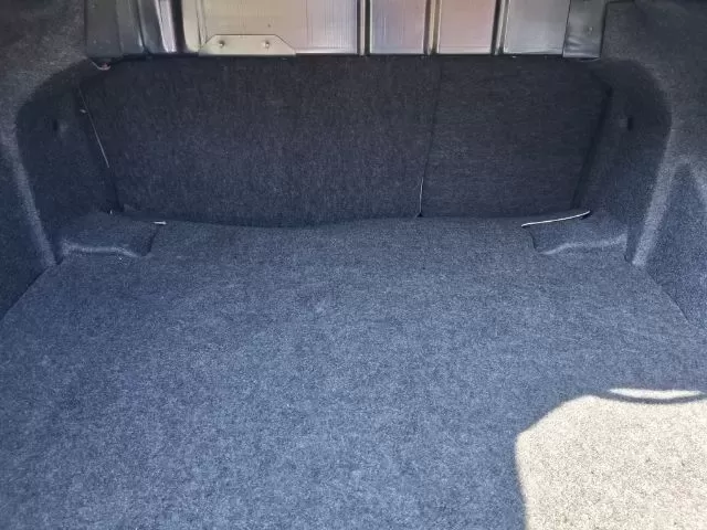 2009 Ford Fusion SE (3FAHP071X9R) with an Duratec 3L V-6 DOHC engine, located at 1865 W 2nd St., Xenia, OH, 45385, (937) 372-7777, 39.681259, -83.961945 - Experience the perfect blend of style, performance, and practicality with the 2009 Ford Fusion SE, available now at Jamestown Auto Sales in Xenia, OH. Whether you're a growing family looking for a reliable daily driver, a commuter seeking comfort on long trips, or someone who enjoys weekend adventur - Photo#11