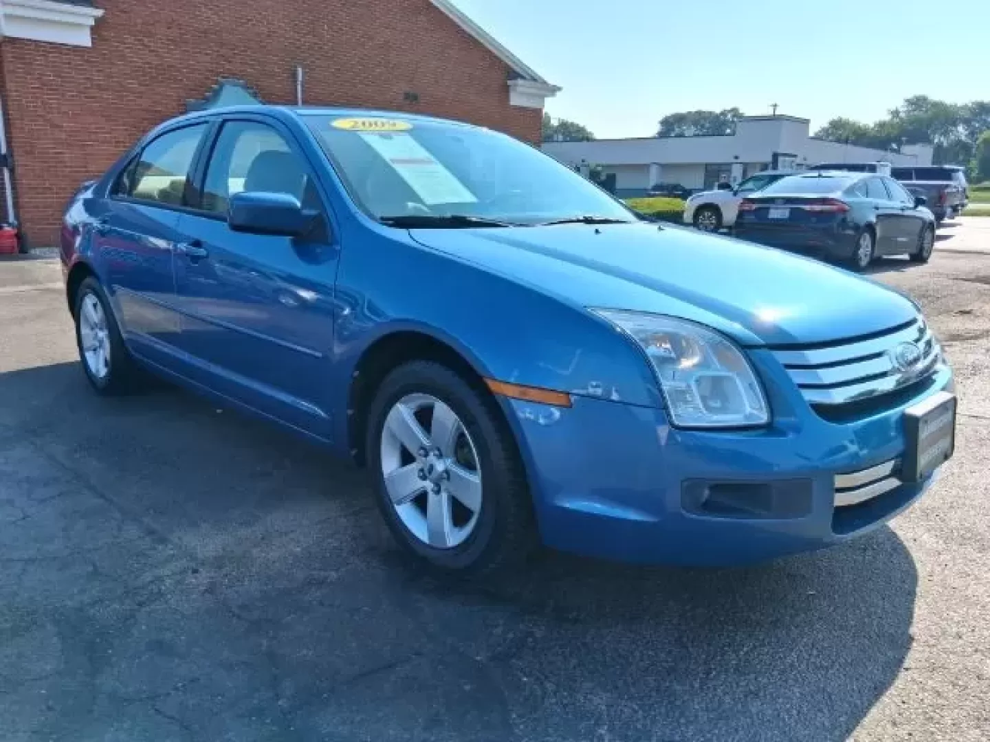 2009 Ford Fusion SE (3FAHP071X9R) with an Duratec 3L V-6 DOHC engine, located at 1865 W 2nd St., Xenia, OH, 45385, (937) 372-7777, 39.681259, -83.961945 - Experience the perfect blend of style, performance, and practicality with the 2009 Ford Fusion SE, available now at Jamestown Auto Sales in Xenia, OH. Whether you're a growing family looking for a reliable daily driver, a commuter seeking comfort on long trips, or someone who enjoys weekend adventur - Photo#0