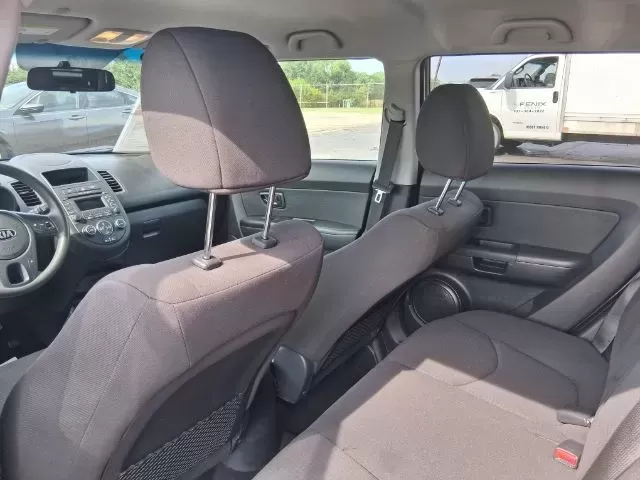 2013 Kia Soul Base (KNDJT2A58D7) with an 1.6L L4 DOHC 16V engine, 5-Speed Manual transmission, located at 1865 W 2nd St., Xenia, OH, 45385, (937) 372-7777, 39.681259, -83.961945 - **Discover the Perfect Wagon for Your Daily Adventures!** <br /> <br /> Are you looking for a versatile vehicle that can easily adapt to both your daily commutes and weekend getaways? Look no further than this 2013 Kia Soul, proudly offered by Jamestown Auto Sales, your trusted buy here pay here de - Photo#9