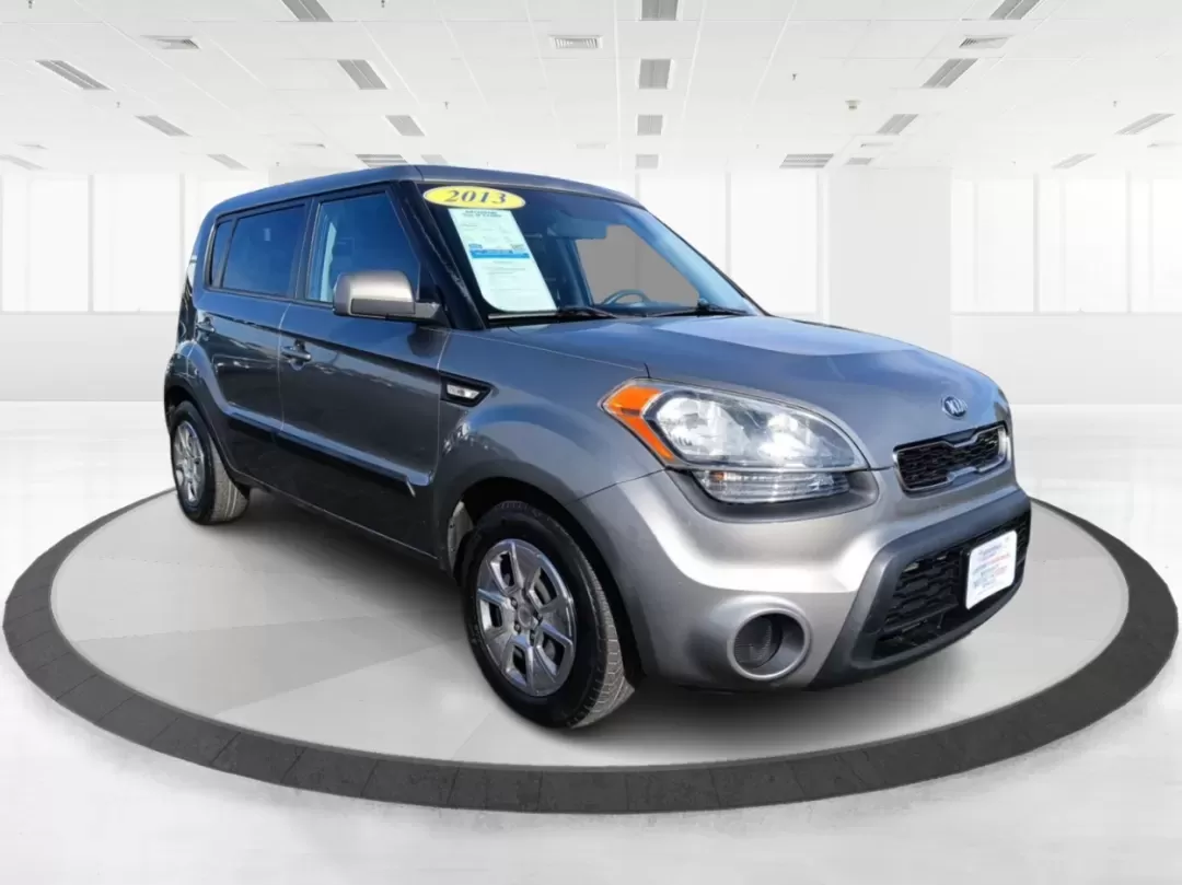 2013 Kia Soul Base (KNDJT2A58D7) with an 1.6L L4 DOHC 16V engine, 5-Speed Manual transmission, located at 1865 W 2nd St., Xenia, OH, 45385, (937) 372-7777, 39.681259, -83.961945 - **Discover the Perfect Wagon for Your Daily Adventures!** <br /> <br /> Are you looking for a versatile vehicle that can easily adapt to both your daily commutes and weekend getaways? Look no further than this 2013 Kia Soul, proudly offered by Jamestown Auto Sales, your trusted buy here pay here de - Photo#13