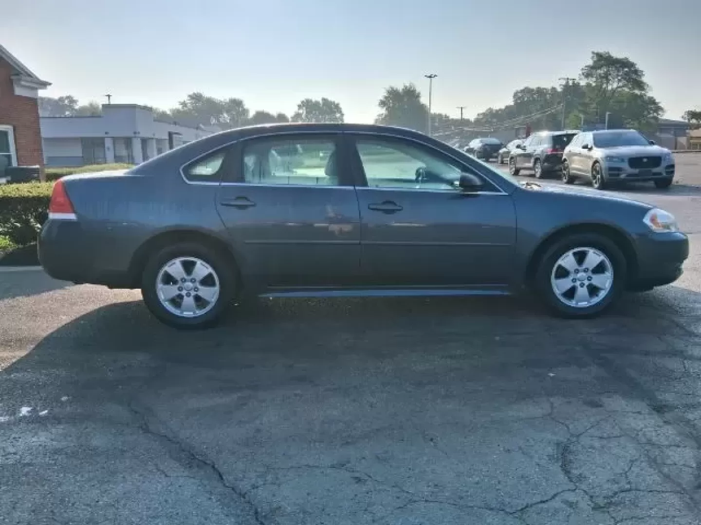 2010 Chevrolet Impala LT (2G1WB5EK1A1) with an 3.5L V-6 variable valve control engine, located at 1865 W 2nd St., Xenia, OH, 45385, (937) 372-7777, 39.681259, -83.961945 - **Unlock Your Next Adventure with the 2010 Chevrolet Impala LT at Jamestown Auto Sales!**<br /> <br /> Are you in the market for a reliable vehicle that fits your lifestyle perfectly? Whether you're commuting to work, taking the family on weekend road trips, or navigating the busy streets of Xenia, - Photo#3