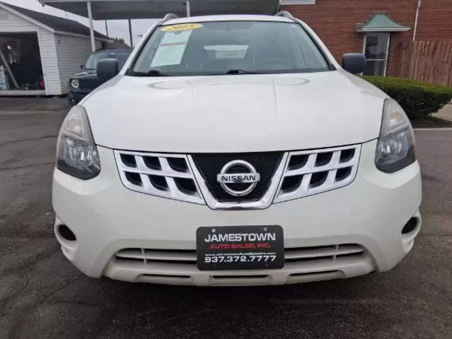 2015 Nissan Rogue S (JN8AS5MV1FW) with an 2.5L I-4 DOHC engine, located at 1865 W 2nd St., Xenia, OH, 45385, (937) 372-7777, 39.681259, -83.961945 - Explore new horizons and elevate your daily drives with the 2015 Nissan Rogue S! Whether you're a growing family searching for a reliable SUV, a commuter needing a comfortable ride, or a weekend adventurer exploring the scenic trails of Ohio, this versatile vehicle checks all the boxes. At Jamestown - Photo#4
