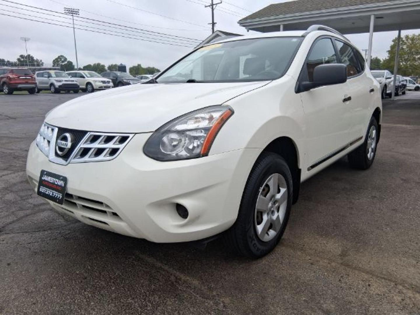 2015 Pearl White Nissan Rogue Select S (JN8AS5MV1FW) with an 2.5L I-4 DOHC engine, located at 1865 W 2nd St., Xenia, OH, 45385, (937) 372-7777, 39.681259, -83.961945 - Photo#1