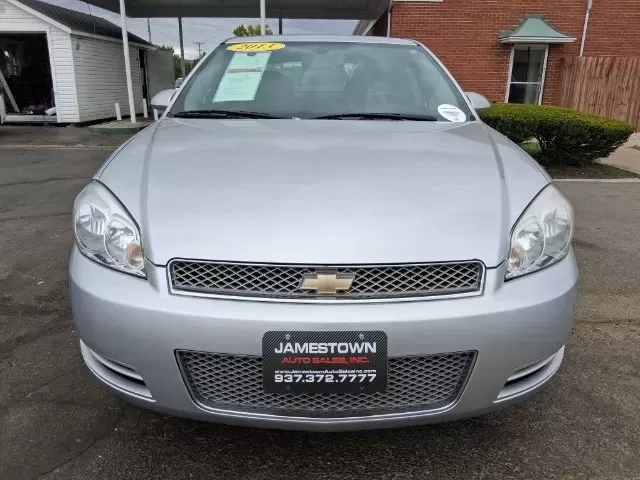 2013 Chevrolet Impala LS (2G1WA5E34D1) with an 3.6L V-6 gasoline direct injection engine, located at 1865 W 2nd St., Xenia, OH, 45385, (937) 372-7777, 39.681259, -83.961945 - ### Experience Comfort and Reliability with this 2013 Chevrolet Impala LS Perfect for Your Daily Drive!<br /> <br /> Are you on the lookout for a reliable sedan that blends comfort, style, and affordability? The 2013 Chevrolet Impala LS might just be the perfect fit for your lifestyle, whether you' - Photo#4