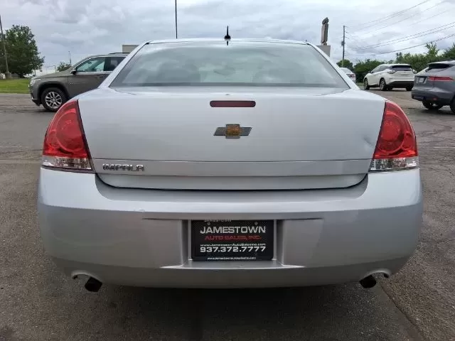 2013 Chevrolet Impala LS (2G1WA5E34D1) with an 3.6L V-6 gasoline direct injection engine, located at 1865 W 2nd St., Xenia, OH, 45385, (937) 372-7777, 39.681259, -83.961945 - ### Experience Comfort and Reliability with this 2013 Chevrolet Impala LS Perfect for Your Daily Drive!<br /> <br /> Are you on the lookout for a reliable sedan that blends comfort, style, and affordability? The 2013 Chevrolet Impala LS might just be the perfect fit for your lifestyle, whether you' - Photo#5