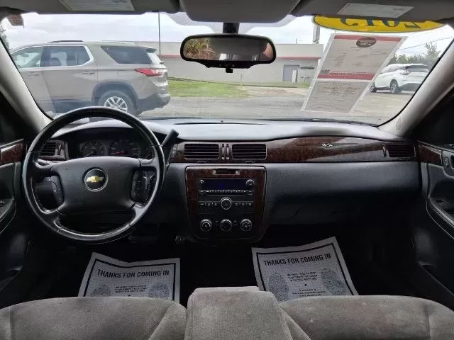 2013 Chevrolet Impala LS (2G1WA5E34D1) with an 3.6L V-6 gasoline direct injection engine, located at 1865 W 2nd St., Xenia, OH, 45385, (937) 372-7777, 39.681259, -83.961945 - ### Experience Comfort and Reliability with this 2013 Chevrolet Impala LS Perfect for Your Daily Drive!<br /> <br /> Are you on the lookout for a reliable sedan that blends comfort, style, and affordability? The 2013 Chevrolet Impala LS might just be the perfect fit for your lifestyle, whether you' - Photo#7