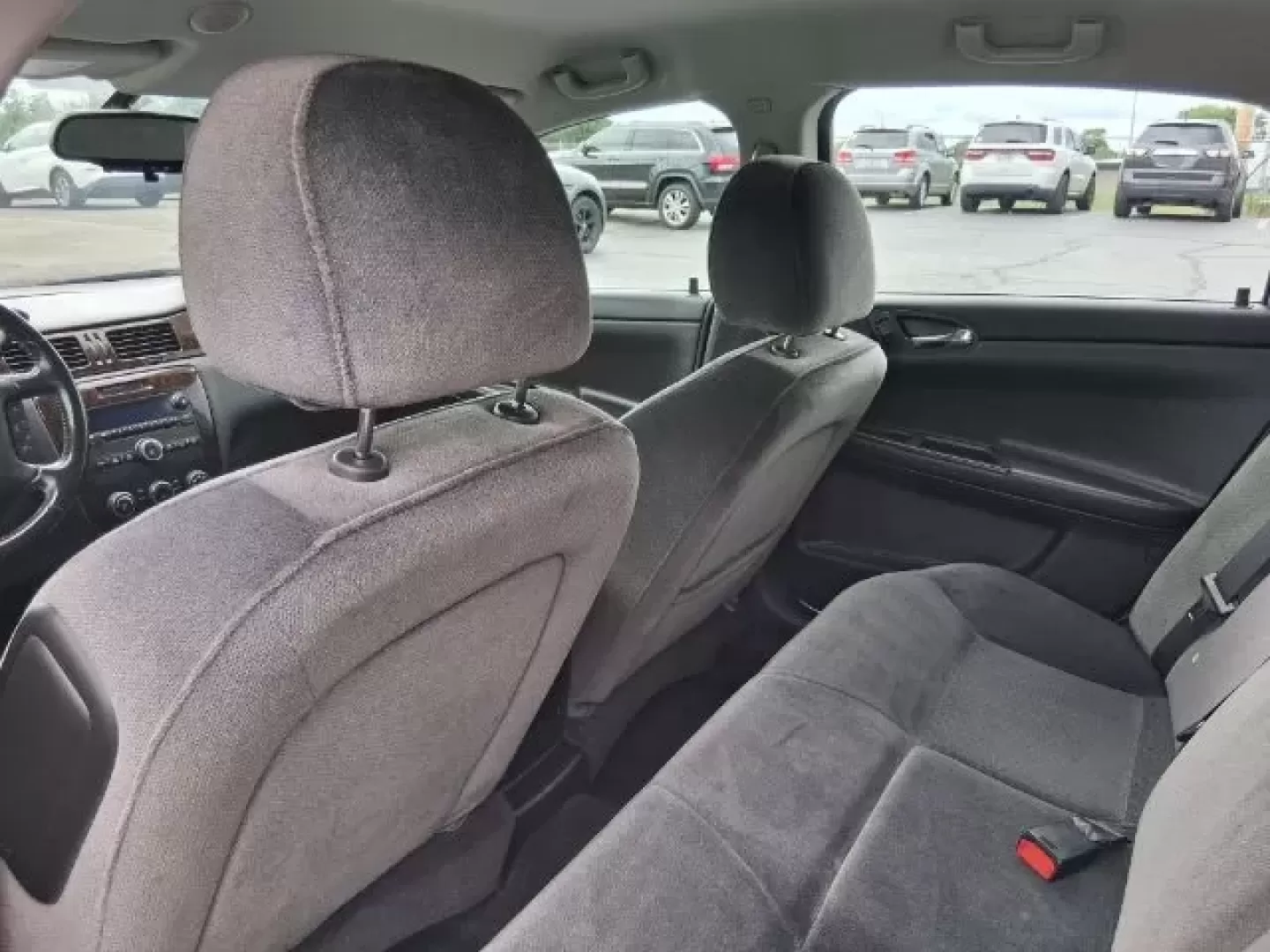 2013 Chevrolet Impala LS (2G1WA5E34D1) with an 3.6L V-6 gasoline direct injection engine, located at 1865 W 2nd St., Xenia, OH, 45385, (937) 372-7777, 39.681259, -83.961945 - ### Experience Comfort and Reliability with this 2013 Chevrolet Impala LS Perfect for Your Daily Drive!<br /> <br /> Are you on the lookout for a reliable sedan that blends comfort, style, and affordability? The 2013 Chevrolet Impala LS might just be the perfect fit for your lifestyle, whether you' - Photo#9