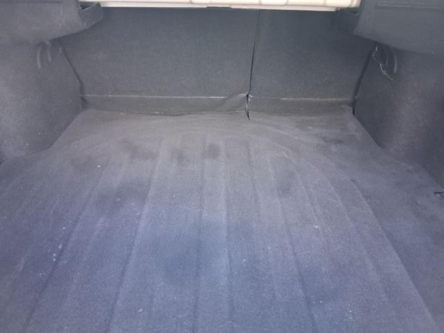 2015 Bright Silver Kia Rio LX (KNADM4A30F6) with an Gamma 1.6L I-4 gasoline direct injection engine, located at 1865 W 2nd St., Xenia, OH, 45385, (937) 372-7777, 39.681259, -83.961945 - Photo#11