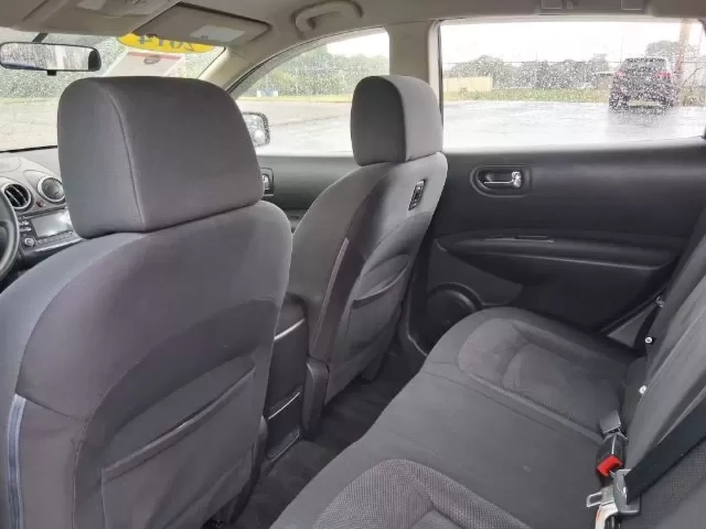 2014 Nissan Rogue S AWD (JN8AS5MV3EW) with an 2.5L L4 DOHC 16V engine, Continuously Variable Transmission transmission, located at 1865 W 2nd St., Xenia, OH, 45385, (937) 372-7777, 39.681259, -83.961945 - Are you in need of a versatile and dependable vehicle that can adapt to your ever-changing lifestyle? Look no further than this 2014 Nissan Rogue S AWD, available now at Jamestown Auto Sales in Xenia, OH. Whether you're a busy professional with long commutes, a growing family needing extra space, or - Photo#10
