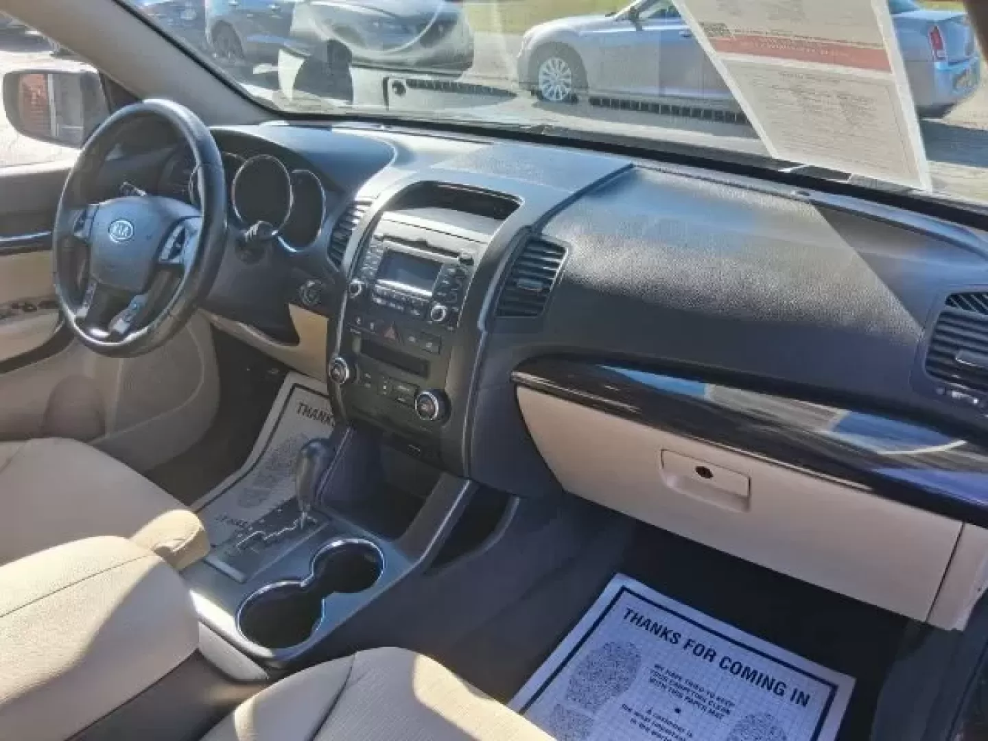 2011 Kia Sorento EX V6 (5XYKUDA22BG) with an 3.5L V-6 DOHC engine, located at 1865 W 2nd St., Xenia, OH, 45385, (937) 372-7777, 39.681259, -83.961945 - **Experience the Journey in Comfort and Style with the 2011 Kia Sorento!**<br /> <br /> Are you looking for a reliable vehicle that accommodates your active lifestyle while being budget-friendly? Look no further than this stunning 2011 Kia Sorento EX V6, available now at Jamestown Auto Sales, locate - Photo#8