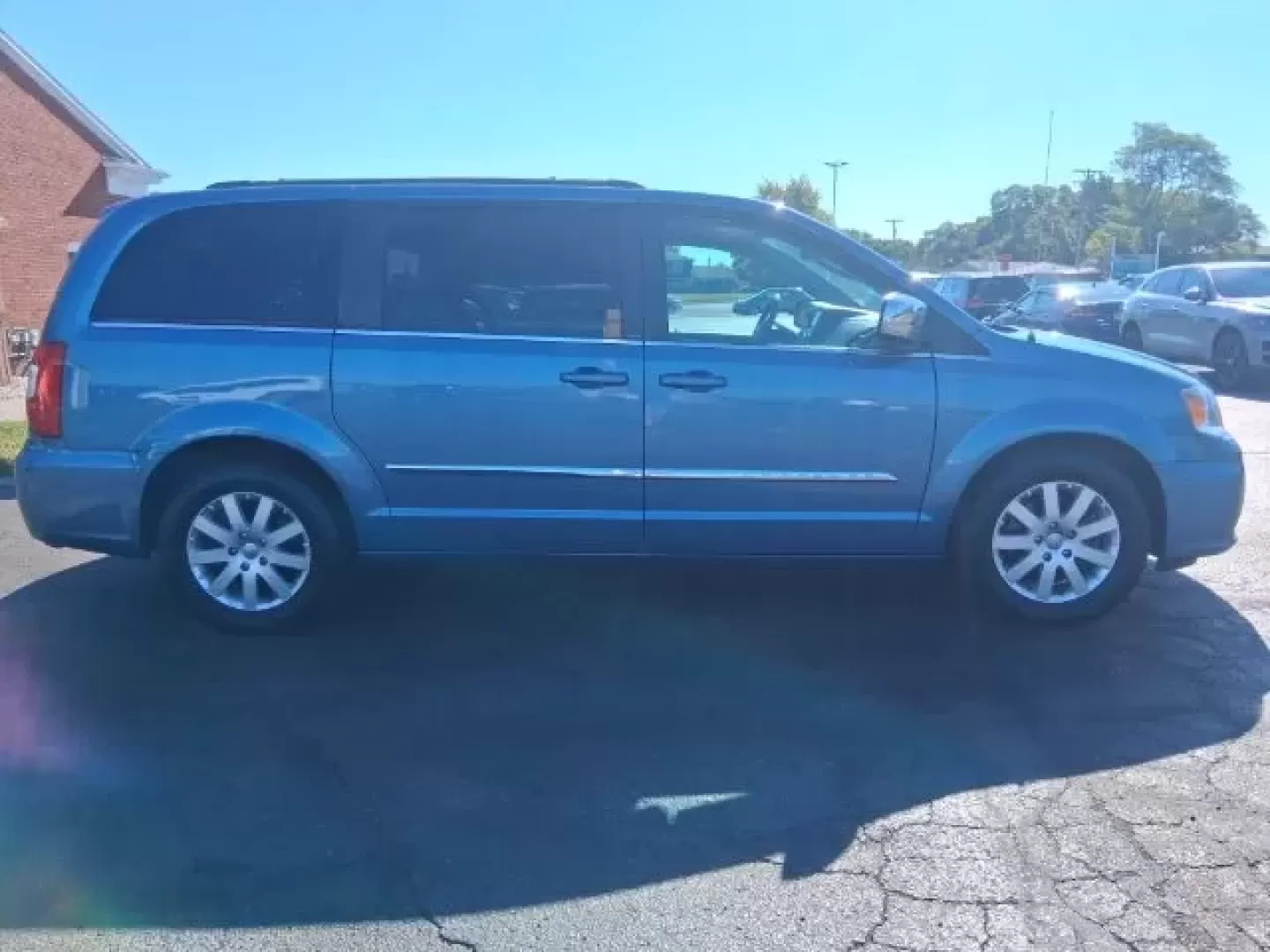 2012 Chrysler Town and Country Touring-L (2C4RC1CG8CR) with an 3.6L V-6 DOHC engine, located at 1865 W 2nd St., Xenia, OH, 45385, (937) 372-7777, 39.681259, -83.961945 - **Experience Family Adventures with the 2012 Chrysler Town and Country at Jamestown Auto Sales!** <br /> <br /> If you're searching for the perfect vehicle to accommodate your growing family while offering comfort and style, look no further than this stunning 2012 Chrysler Town and Country Touri - Photo#3