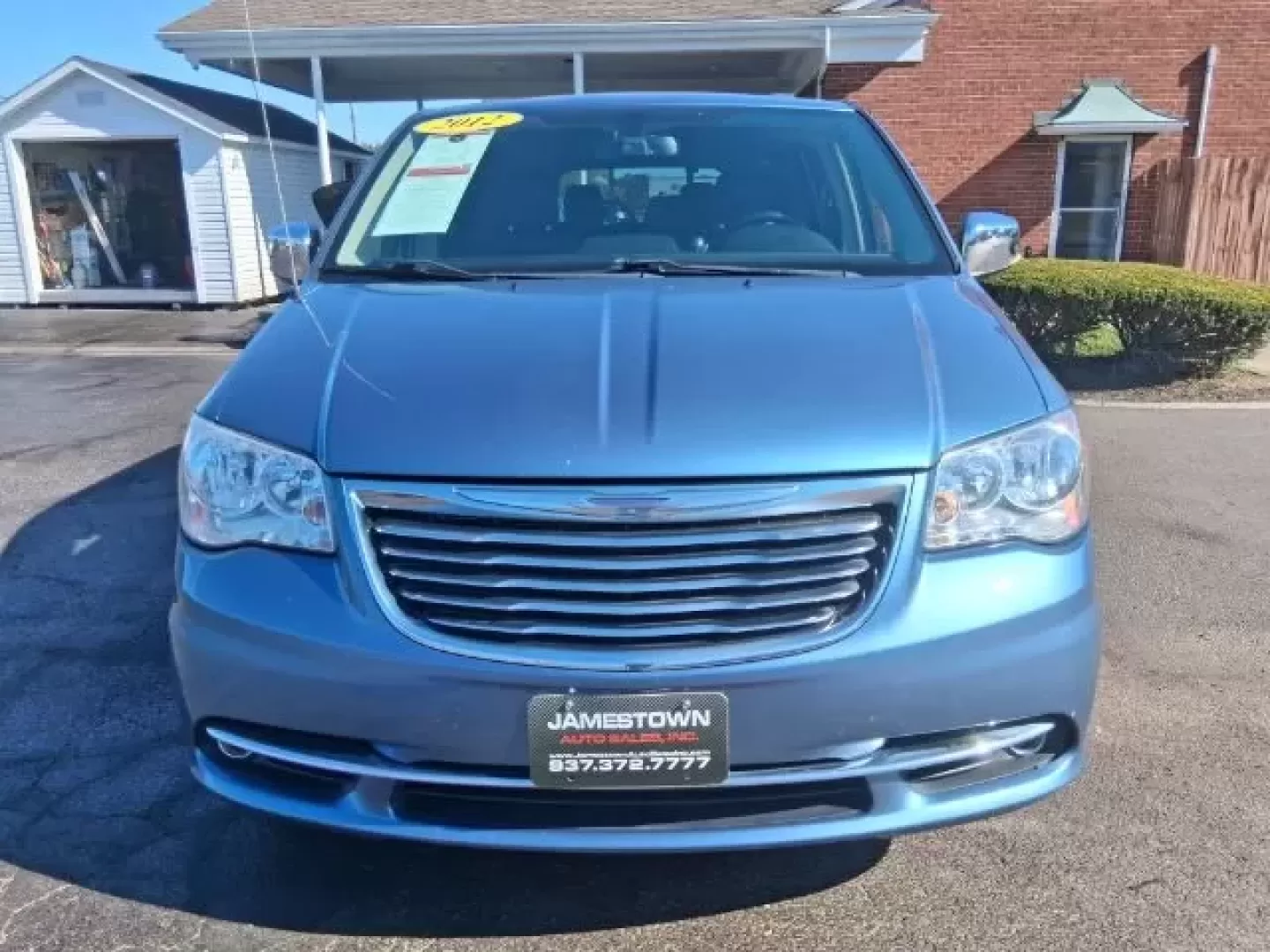 2012 Chrysler Town and Country Touring-L (2C4RC1CG8CR) with an 3.6L V-6 DOHC engine, located at 1865 W 2nd St., Xenia, OH, 45385, (937) 372-7777, 39.681259, -83.961945 - **Experience Family Adventures with the 2012 Chrysler Town and Country at Jamestown Auto Sales!** <br /> <br /> If you're searching for the perfect vehicle to accommodate your growing family while offering comfort and style, look no further than this stunning 2012 Chrysler Town and Country Touri - Photo#4