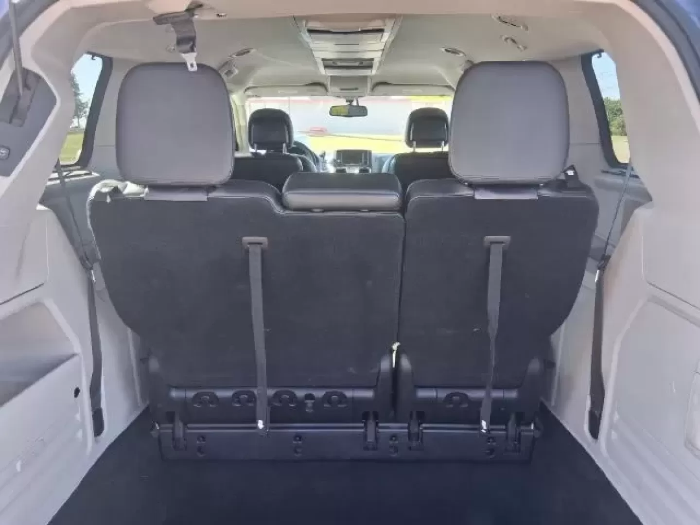2012 Chrysler Town and Country Touring-L (2C4RC1CG8CR) with an 3.6L V-6 DOHC engine, located at 1865 W 2nd St., Xenia, OH, 45385, (937) 372-7777, 39.681259, -83.961945 - **Experience Family Adventures with the 2012 Chrysler Town and Country at Jamestown Auto Sales!** <br /> <br /> If you're searching for the perfect vehicle to accommodate your growing family while offering comfort and style, look no further than this stunning 2012 Chrysler Town and Country Touri - Photo#11
