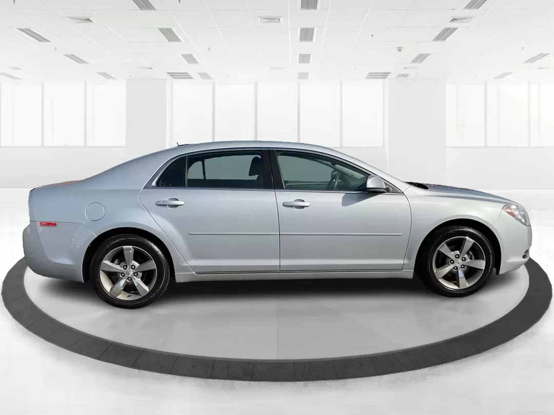 2011 Chevrolet Malibu 1LT (1G1ZC5E1XBF) with an Ecotec 2.4L I-4 DOHC engine, located at 1865 W 2nd St., Xenia, OH, 45385, (937) 372-7777, 39.681259, -83.961945 - **Discover Your Perfect Commuter Companion: 2011 Chevrolet Malibu 1LT at Jamestown Auto Sales!**<br /> <br /> Are you searching for a reliable vehicle that fits seamlessly into your daily routine? Look no further than this stunning 2011 Chevrolet Malibu 1LT, ideal for anyone seeking a dependable rid - Photo#14